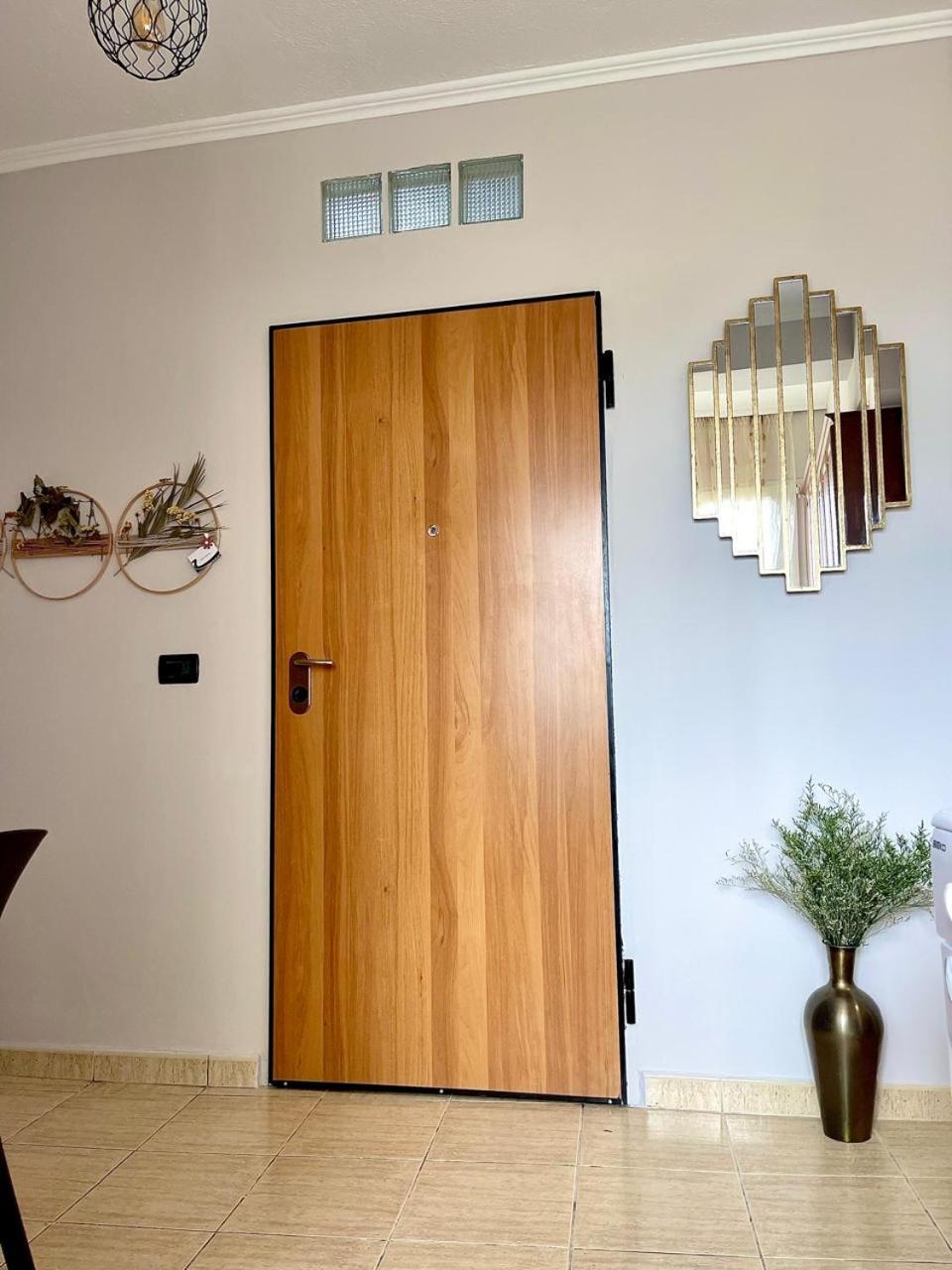 Flex Apartment Тирана Екстериор снимка